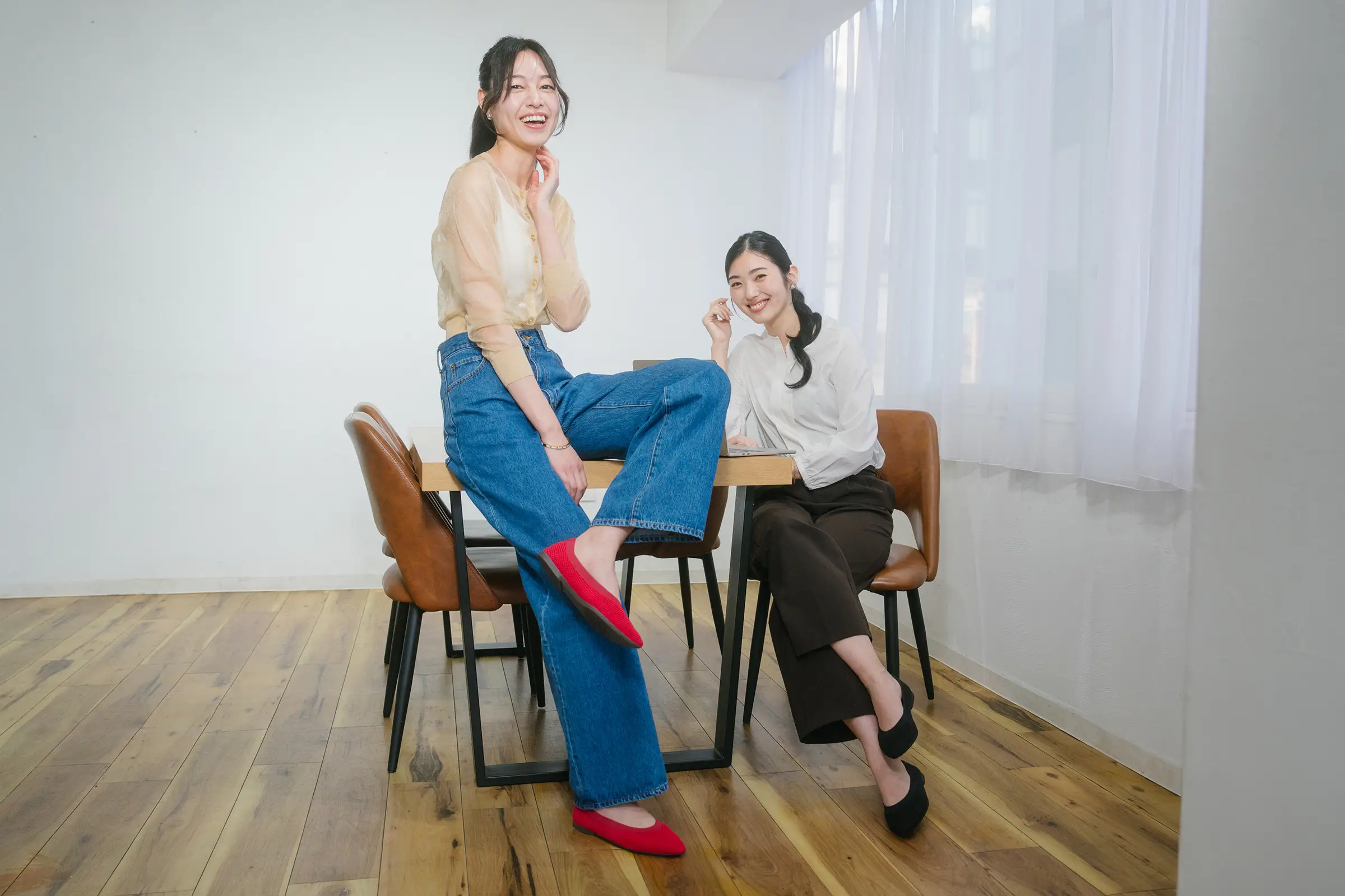 新発売 BREEZER POINT きれい × 楽?! 女性の欲しいを叶えた１足