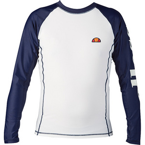 メンズラッシュガード