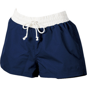 ボードショーツ