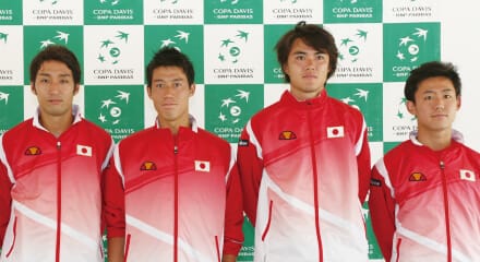 DAVIS CUP JAPANでエレッセのオフィシャルウエアを着用する日本代表選手たち
