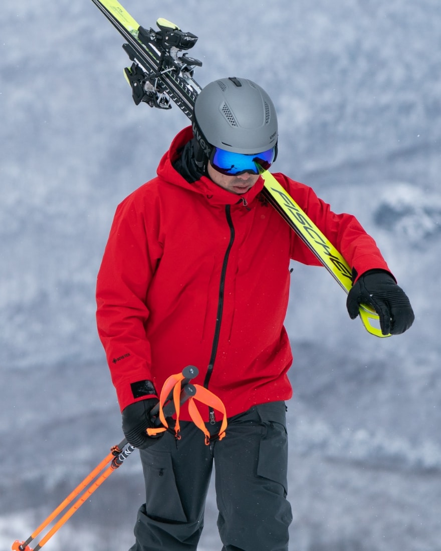ゴールドウィン　スキーウェア　G03302