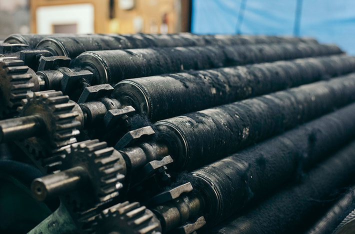 画像：ウールを蘇らせる反毛という作業