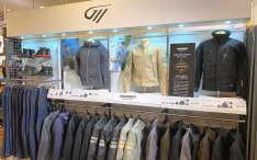 ライコランド福岡マリナ店 ショップ内観