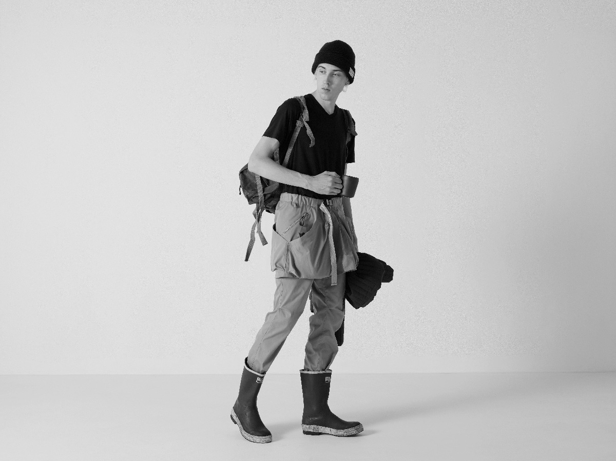 MEN’S SHORT SLEEVE V-NECK / MX11310