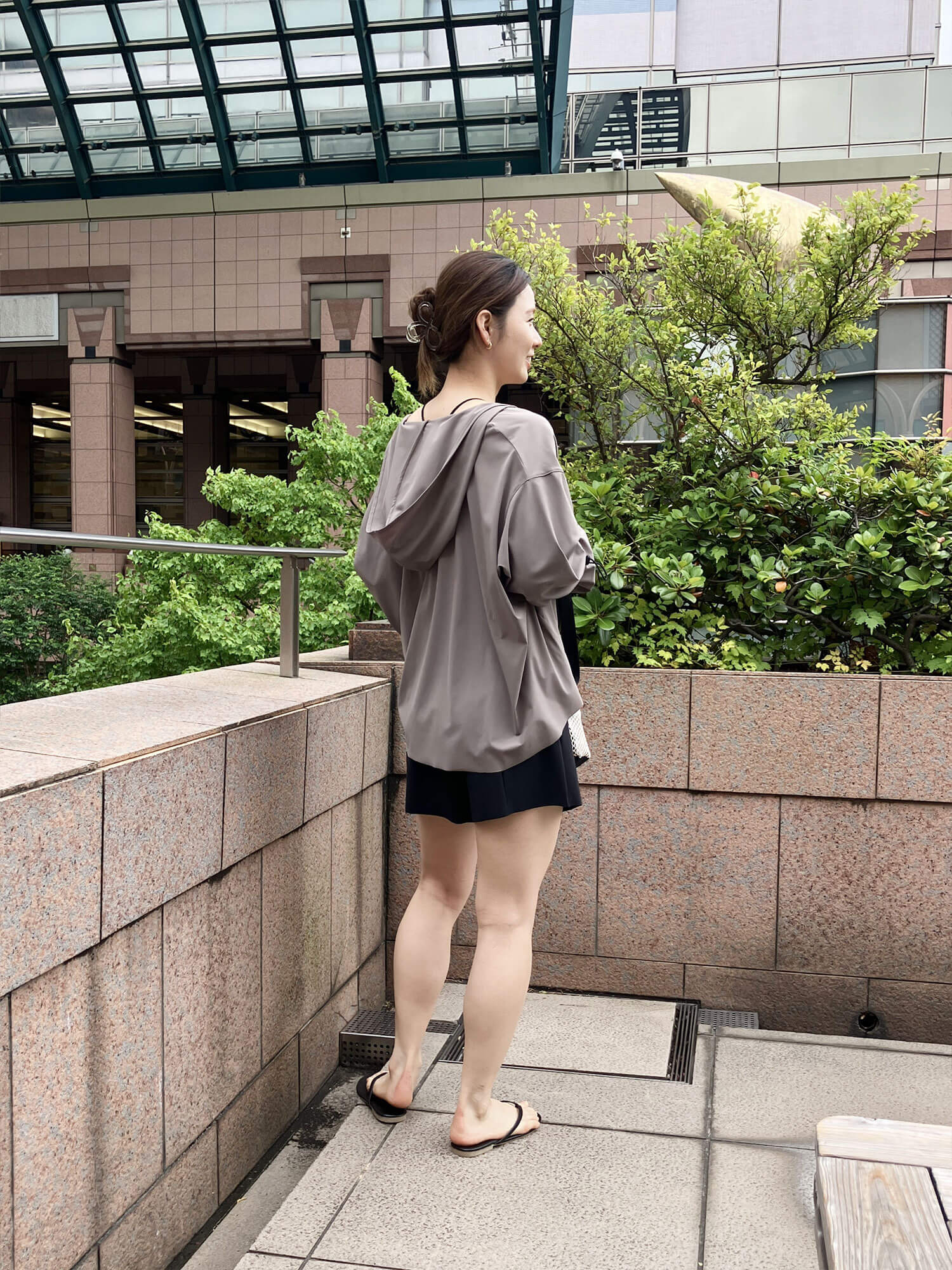 suim suits image