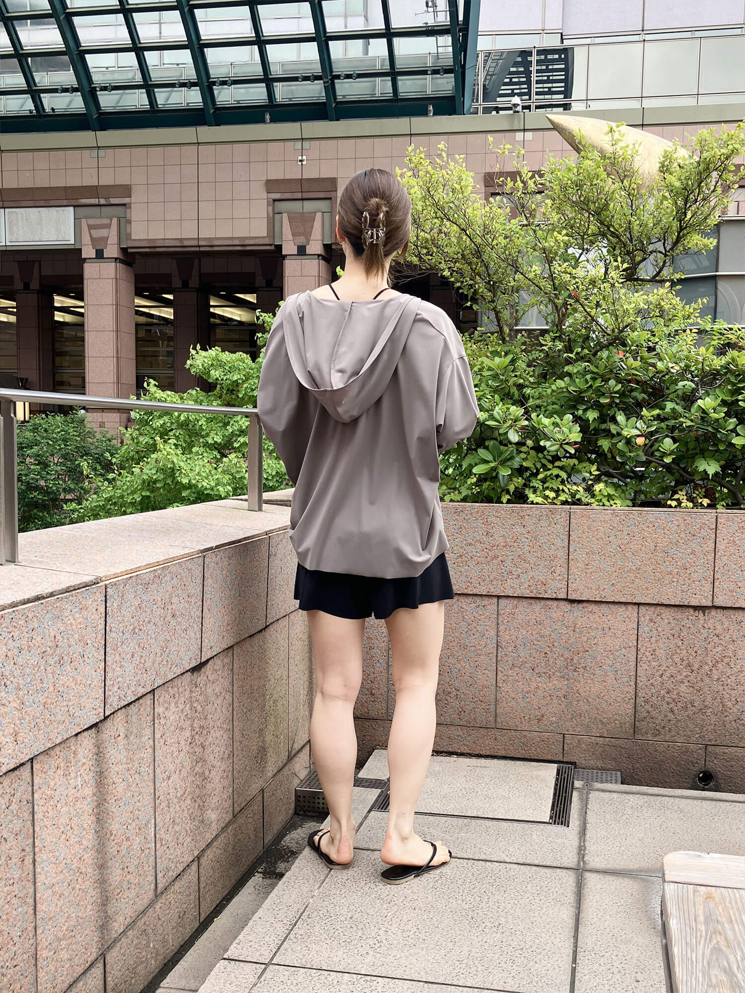 suim suits image