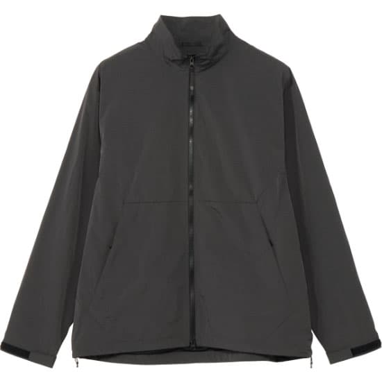 写真：DOPE DYED RIP-STOP WIND JACKET