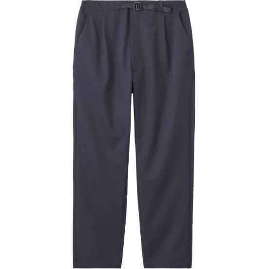 写真：ONE TUCK TAPERED STRETCH PANTS
