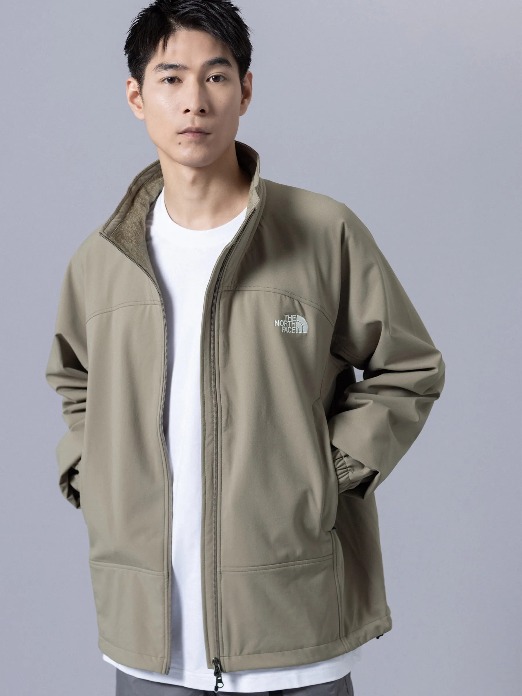 ADVANCED JACKETの着用写真