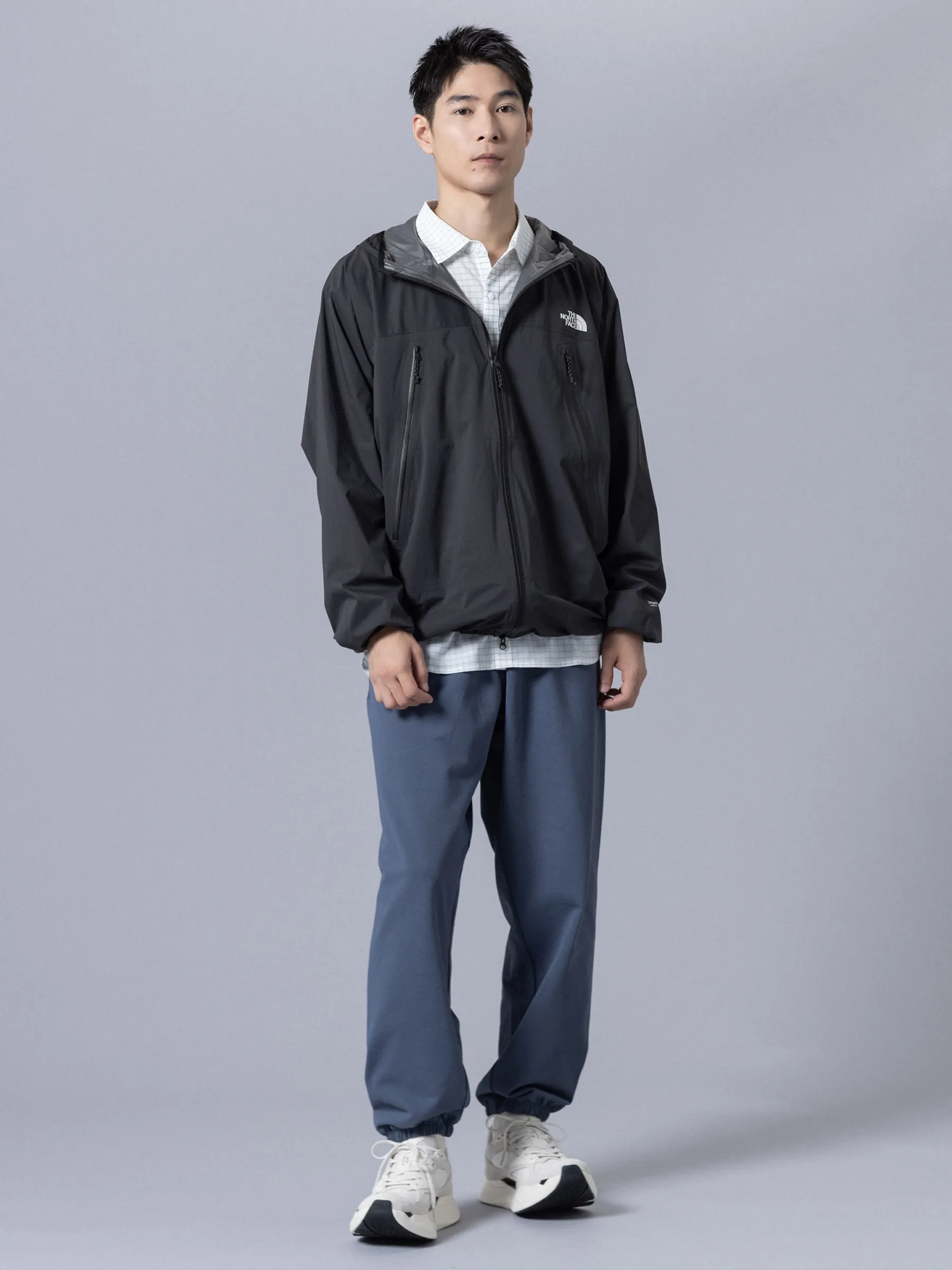 GAR LIGHT RAIN JACKETの着用写真