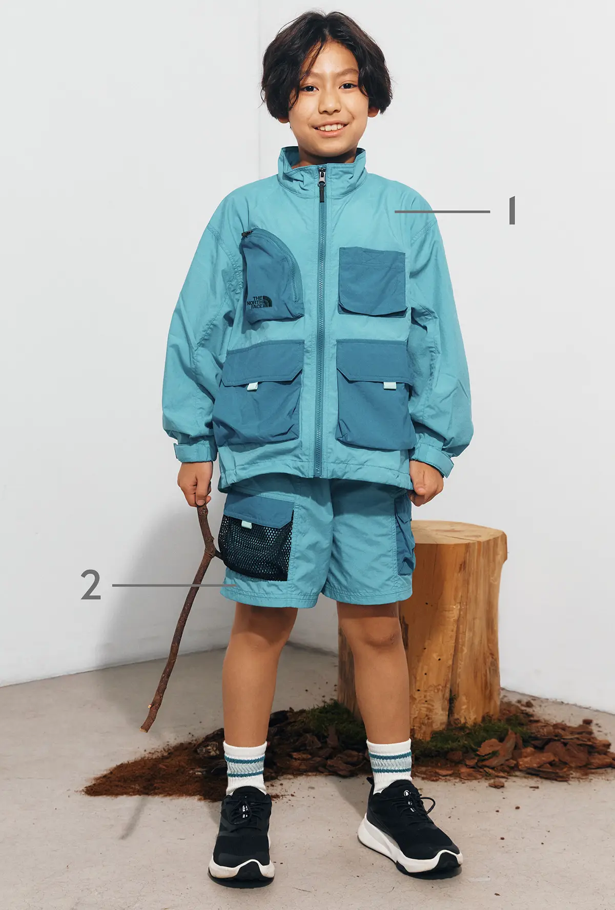 THE NORTH FACE KIDS ON FIELD