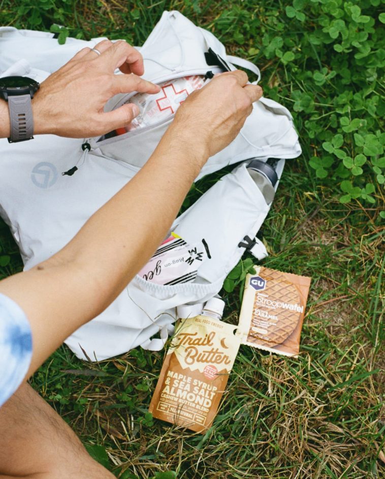 必要最低限の行動食だけど<br />
それぞれの個性が見え隠れ