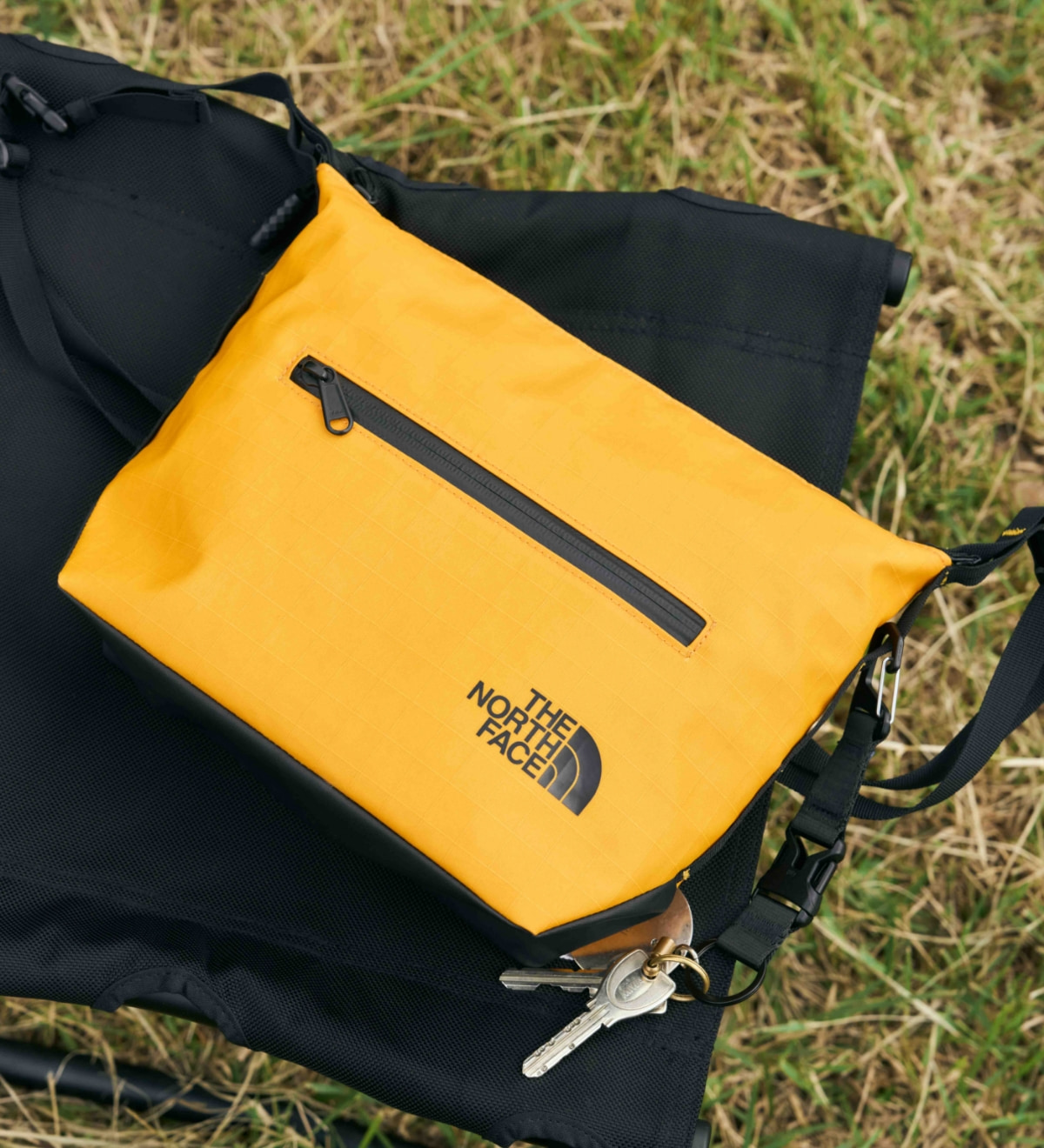 WANDERFROST COOLER POUCH（ワンダーフロストクーラーポーチ）